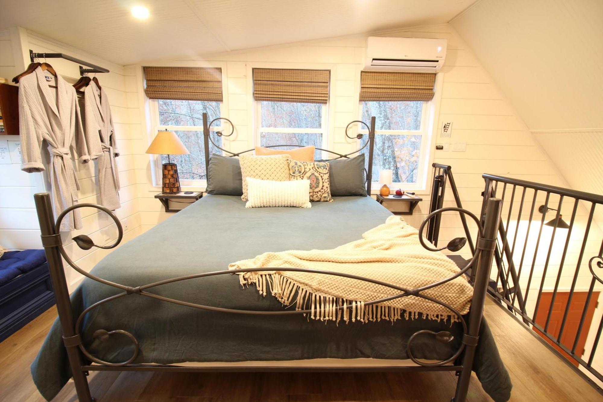 Willa Secluded Treehouse In The Woods - Tree Hugger Hideaway Branson Zewnętrze zdjęcie